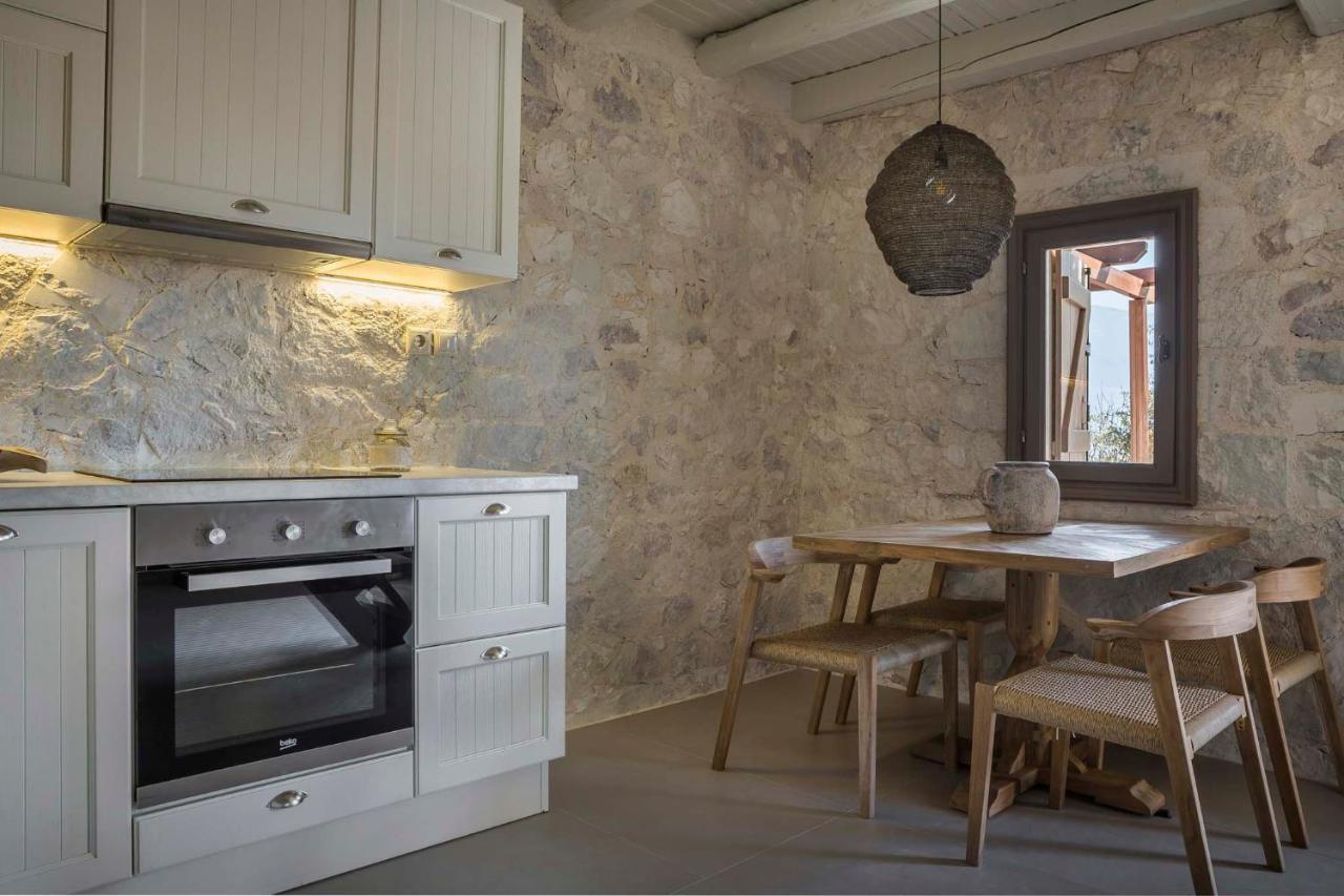 Ploes Luxury Cottages Pesádha エクステリア 写真