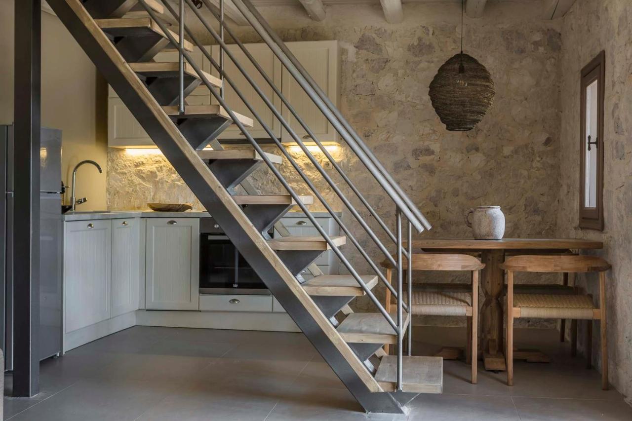 Ploes Luxury Cottages Pesádha エクステリア 写真