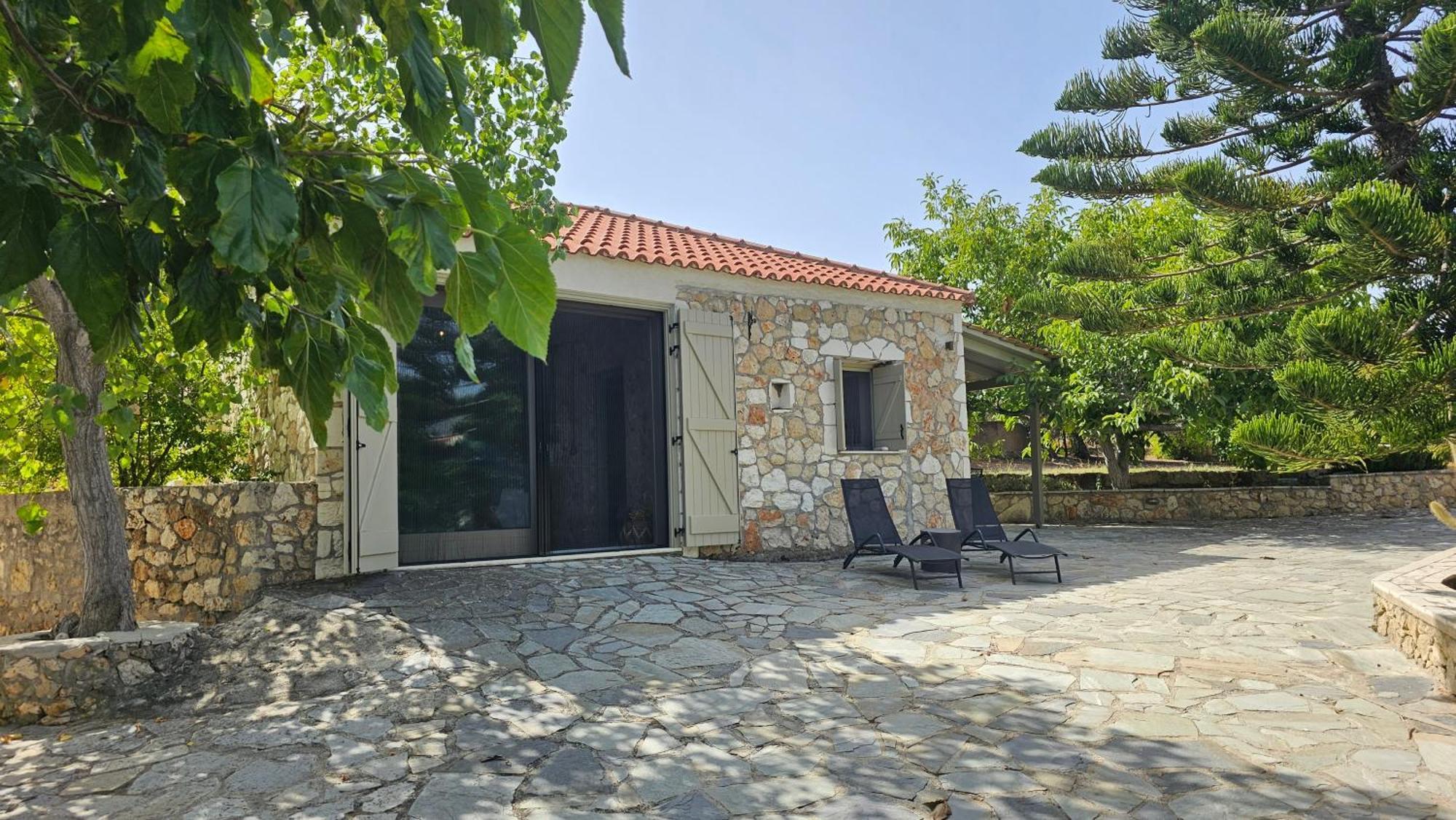 Ploes Luxury Cottages Pesádha エクステリア 写真