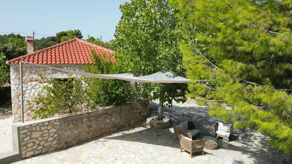 Ploes Luxury Cottages Pesádha エクステリア 写真