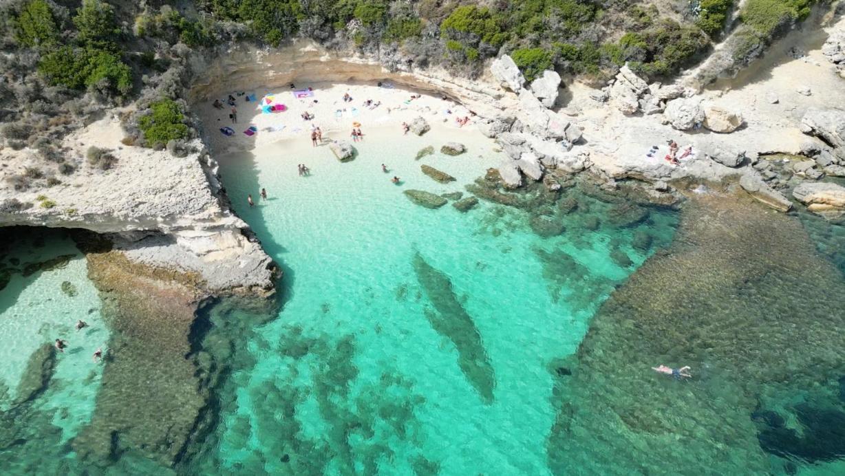 Ploes Luxury Cottages Pesádha エクステリア 写真
